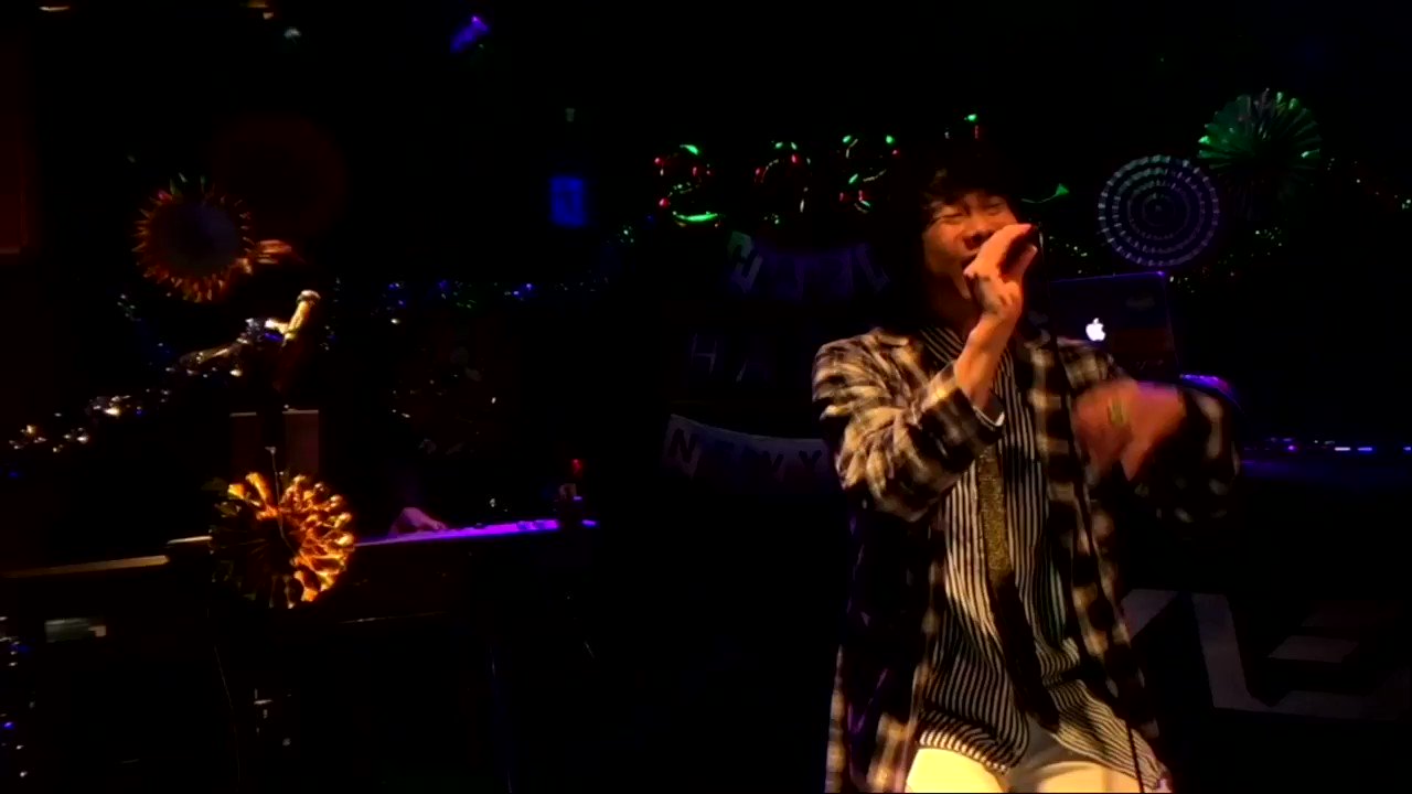 ハジ Hazzie 恋愛はひとりで するものじゃないから 自分の好きっていう気持ちだけじゃ どうにもならないことがある 失恋した時の やり場のない悲痛な心の叫びを この歌は歌ってくれている 優里さんの ドライフラワー 苦しいけど大好きな歌