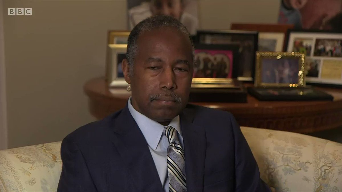 BBC Newsnight is great. Ben Carson is not. @maitlis went easy on this shockingly incompetent terrible Trump person.