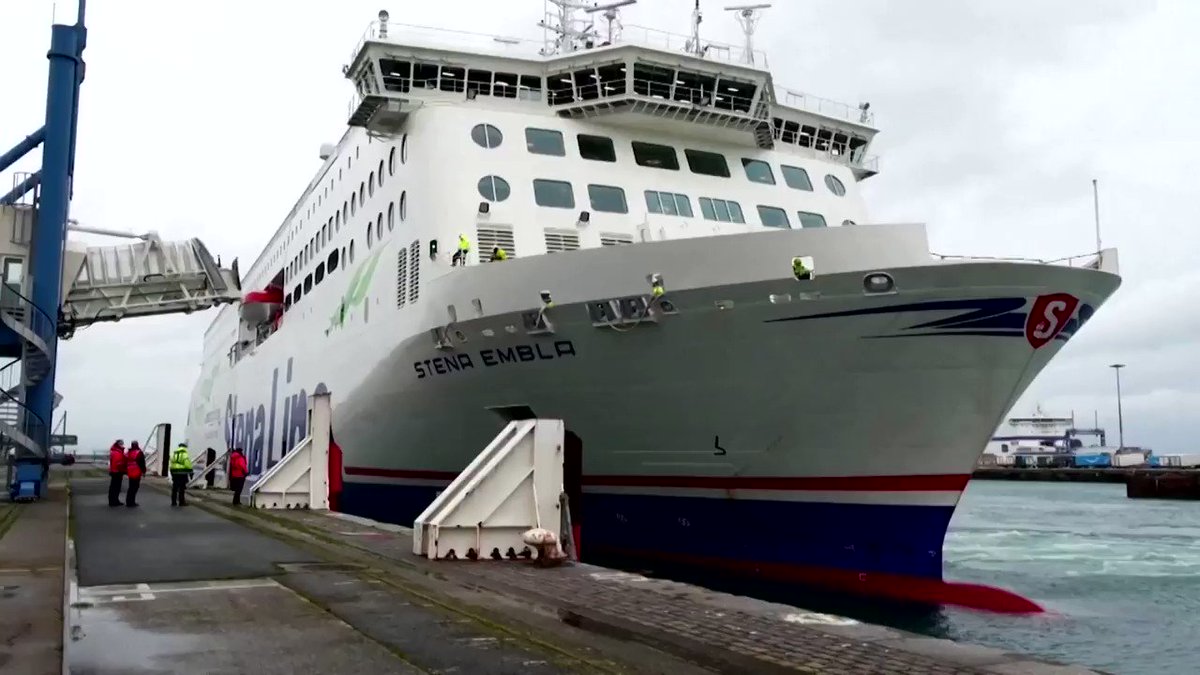 Confronted by red tape and delays after Brexit, France and Ireland are shipping goods directly to and from European ports. The two countries have shunned the once-speedier route through Britain https://t.co/6KktROZboD https://t.co/ofWLLdqwNZ