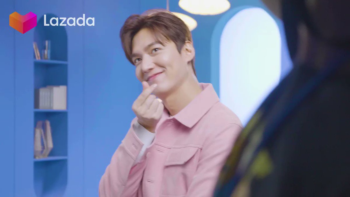 Love, love love... all you need is love today π Our king @actorleeminho would like to wish all you boys and girls a Happy Valentine's Day, and may your VDay be filled with sugar, spice and everything nice π β
#LazadaxLMH β
#LazadaAdaLove
#HappyValentinesDay https://t.co/Zb6bK1oTN1