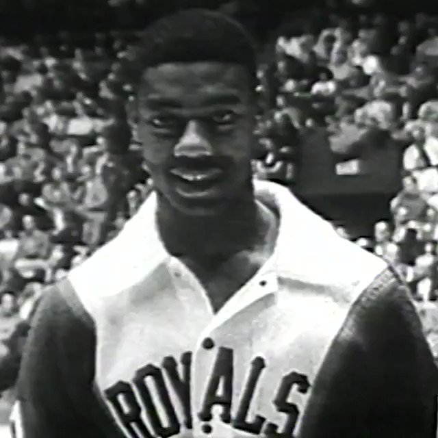 Happy 84th birthday to one of the greatest players in NBA history, the legendary Oscar Robertson! 