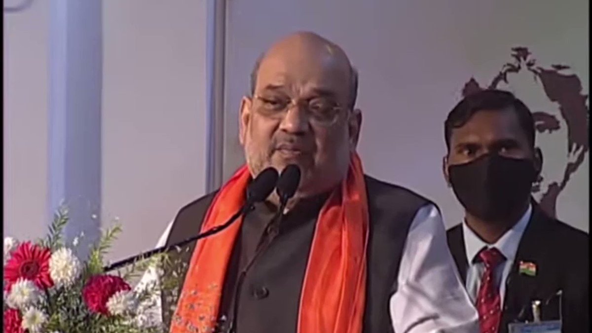 Amit Shah (@AmitShah) on Twitter photo 2021-02-19 11:33:36 शहीदों की चिताओं पर जुड़ेंगे हर बरस मेले, वतन पर मरने वालों का यही बाकी निशां होगा। मैं इससे आगे बस यही कहना चाहता हूं कि मेले तो जरूर लगाने चाहिए लेकिन जिस उद्देश्य के लिए उन्होंने अपना सर्वस्व न्योछावर किया है उस उद्देश्य को पूर्ण करने के लिए अपना जीवन भी लगाना जरूरी है। शहीदों की चिताओं पर जुड़ेंगे हर बरस मेले, वतन पर मरने वालों का यही बाकी निशां होगा। मैं इससे आगे बस यही कहना चाहता हूं कि मेले तो जरूर लगाने चाहिए लेकिन जिस उद्देश्य के लिए उन्होंने अपना सर्वस्व न्योछावर किया है उस उद्देश्य को पूर्ण करने के लिए अपना जीवन भी लगाना जरूरी है।