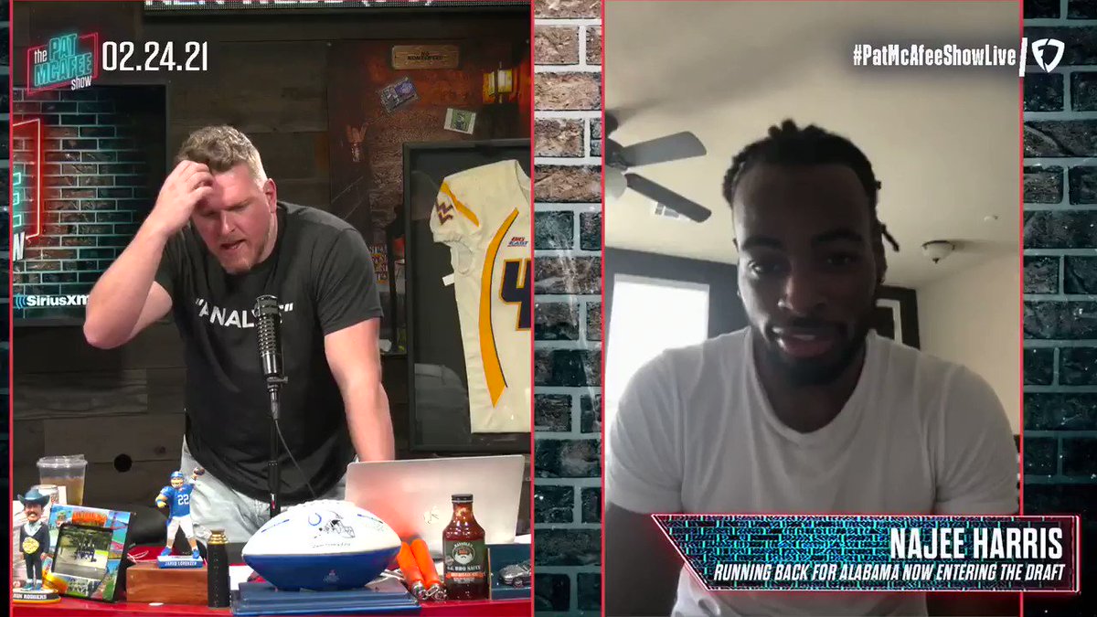 "You sound like the feds when you asking these questions" 😂😂😂 @ohthatsNajee22 #PatMcAfeeShowLIVE https://t.co/eZihSNuWpF