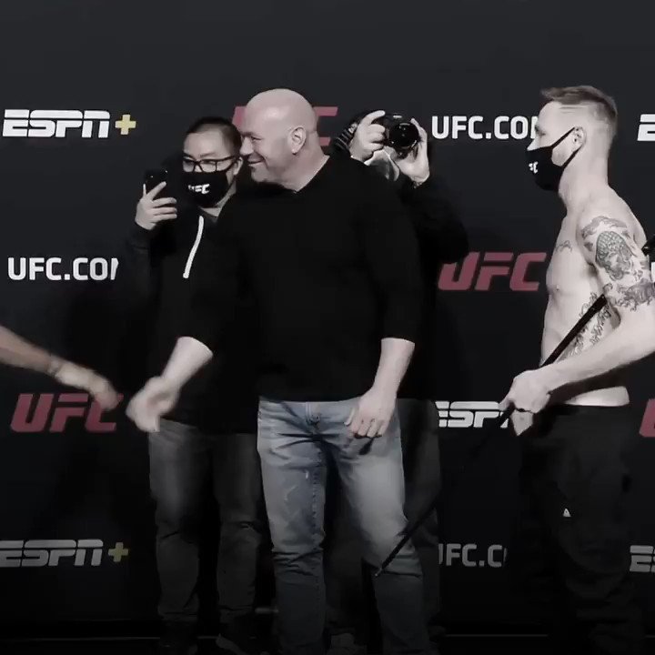 Punching in for the main card 👊
@BruceLeeroyGlow vs @KevinCroom_UFC start us on #ESPNPlus https://t.co/yFp9MMCAMZ