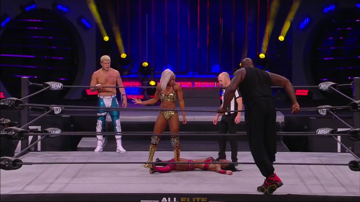Please send our condolences to the tables #AEWDynamite https://t.co/OFY9v94zWw