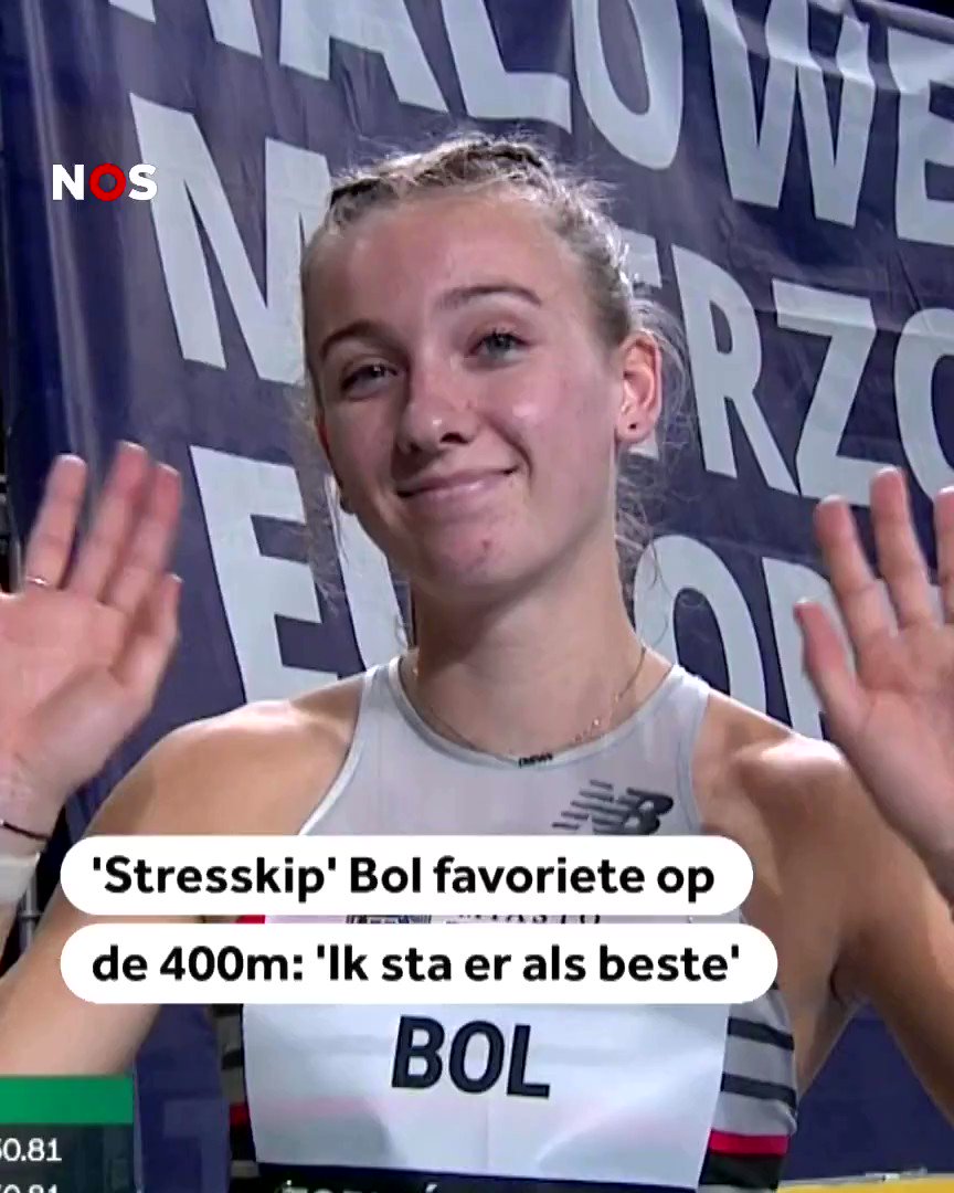 Gefrustreerde Djokovic raakt lijnrechter en is ...