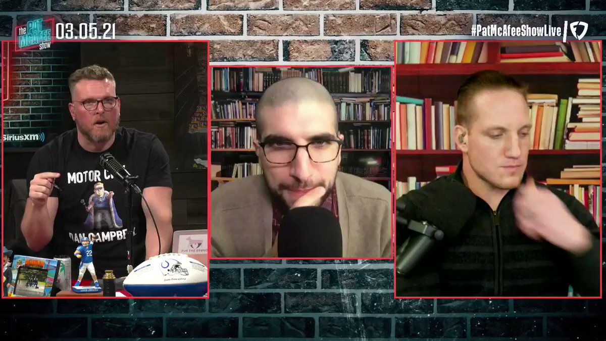"Israel Adesanya is the best athlete competing in sports this weekend"
@arielhelwani chats about the #UFC card #PatMcAfeeShowLIVE https://t.co/1s2LY5jXIr