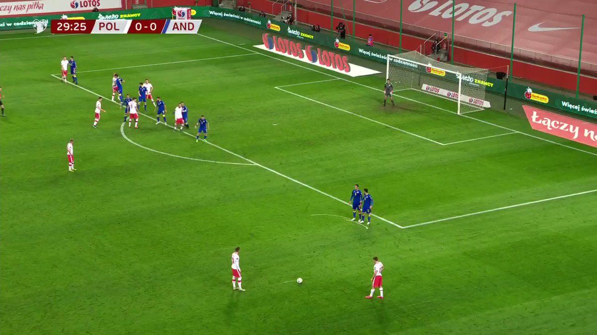 Lewandowski VOLLEY 🤭