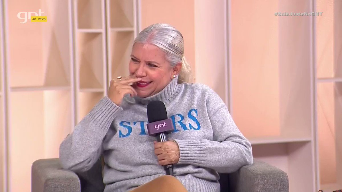 . @monicamartelli1 para alegrar a nossa noite! Quem também tem história assim? 💜😂 #SaiaJustaNoGNT https://t.co/XJTTRZK7zs