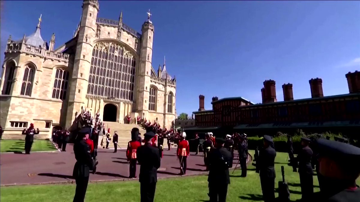 Queen Elizabeth and her family paid their last respects to Prince Philip at his funeral in Windsor https://t.co/LsjKHL3SJw https://t.co/06C41QW6Dh