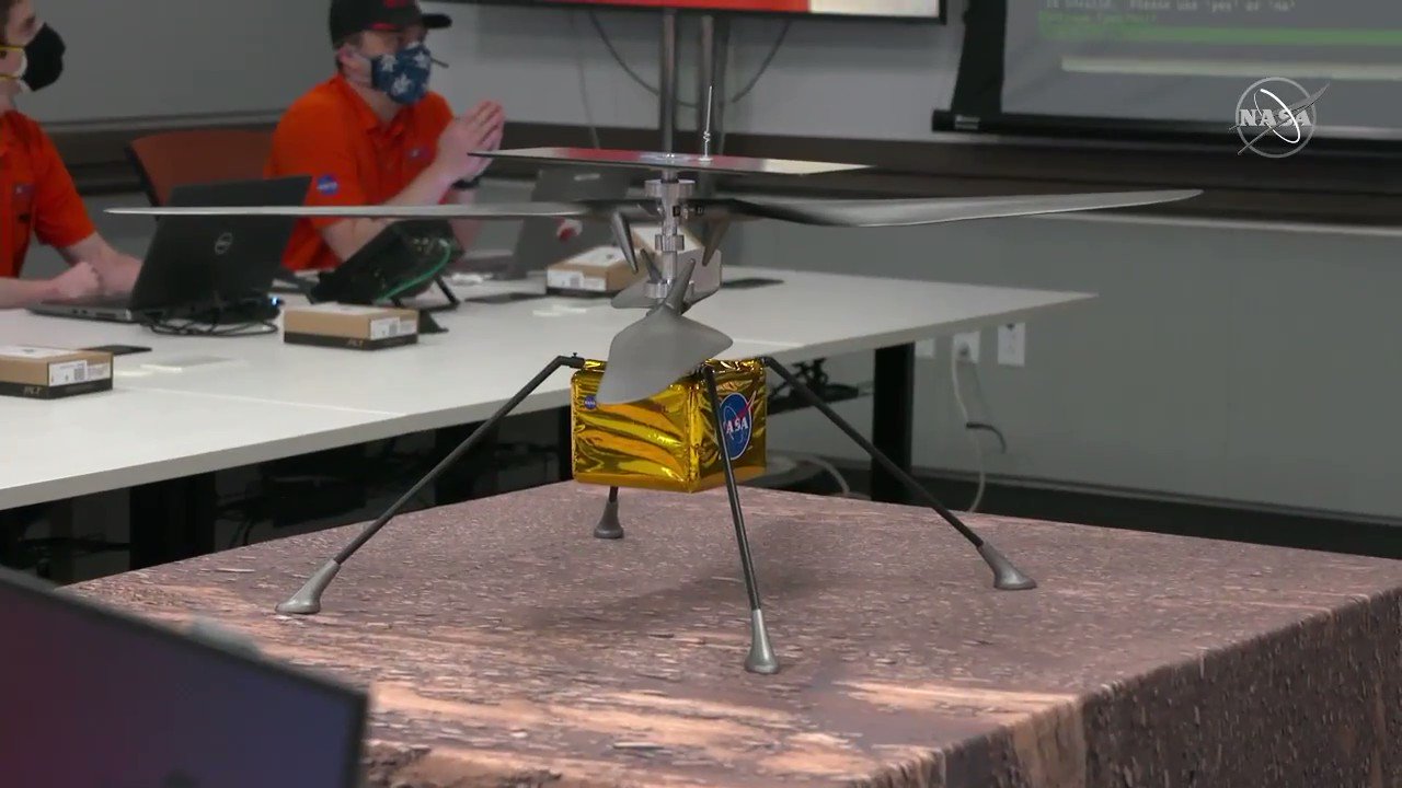 NASA on Twitter "The blades of an average helicopter on Earth rotate