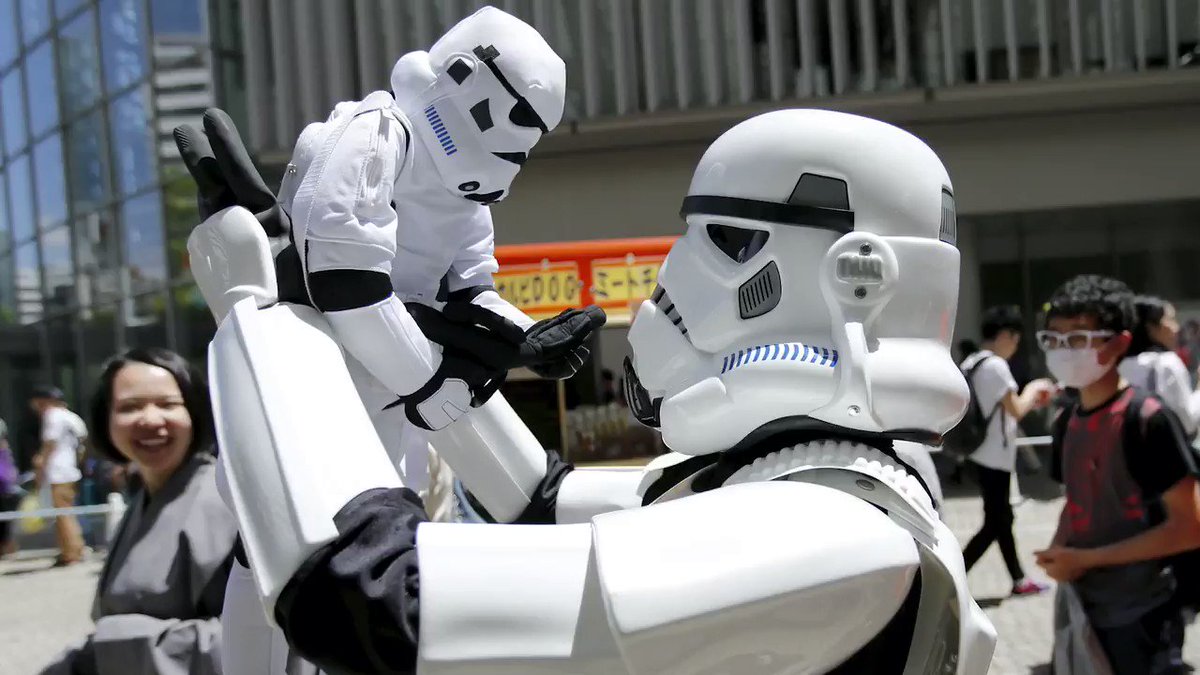 #MayThe4thBeWithYou Here's a selection of @reuterspictures' favorite images of #StarWarsDay from around the world https://t.co/l40YFK6hl9