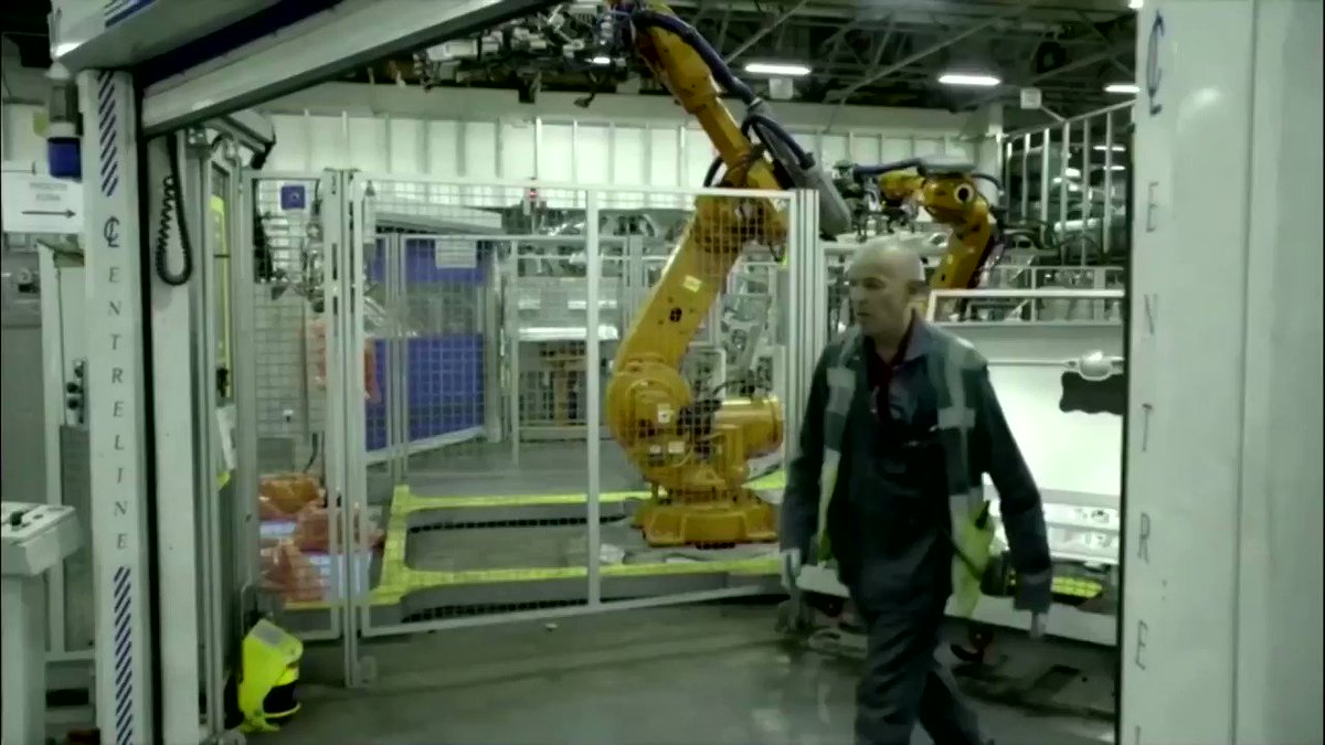 WATCH: British manufacturing activity grew at the fastest pace in almost 27 years last month, amid supply chain delays and shortages of raw materials, as businesses tried to make up for ground lost during the lockdowns https://t.co/hgwkdXhSWn https://t.co/bvpiVR5UO1