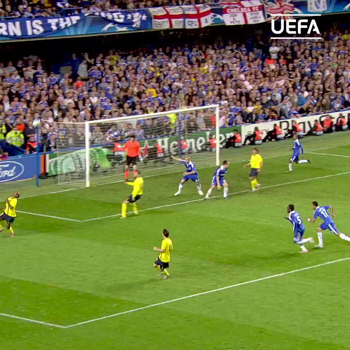 2⃣0⃣0⃣9⃣ 𝑬𝒔𝒔𝒊𝒆𝒏 y el @ChelseaFC_Sp soñaban con la 𝓕𝓘𝓝𝓐𝓛
¿Es este su año? 🏆🎶
#UCL | #OTD | @MichaelEssien https://t.co/JZkDnhRk2j