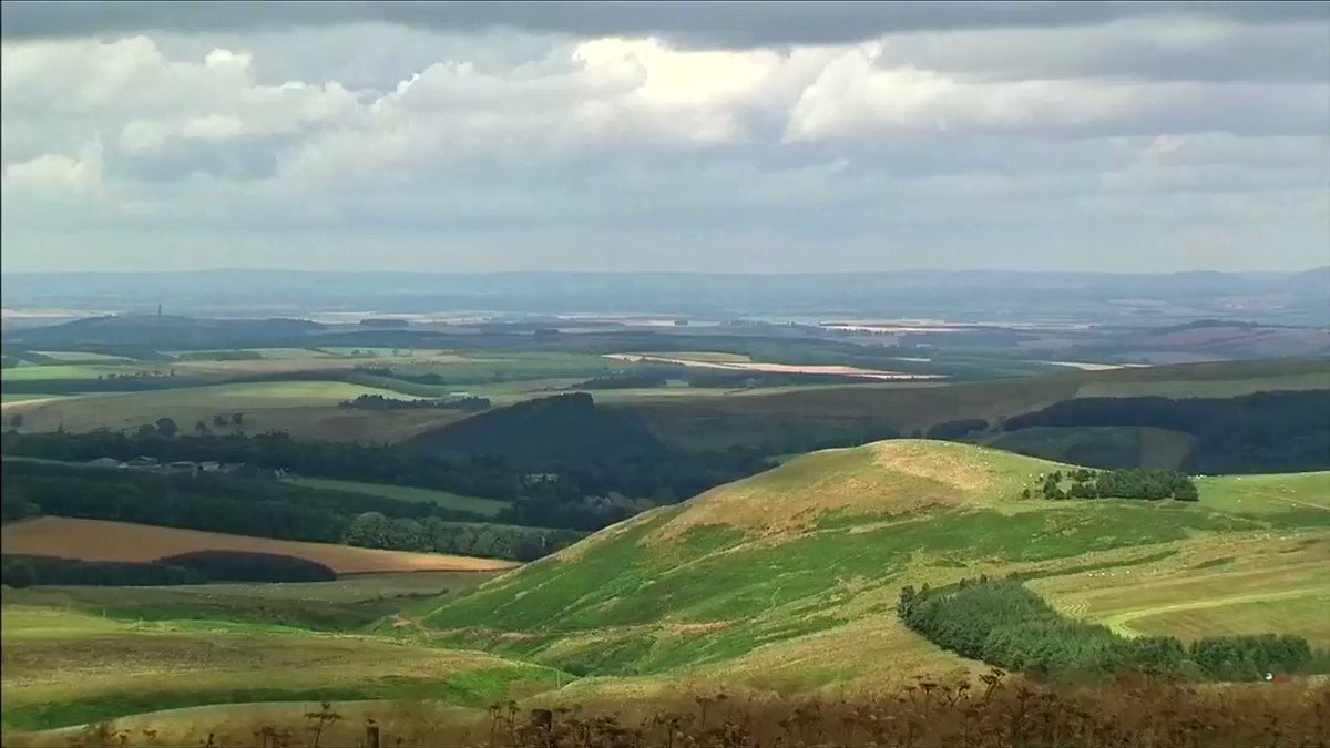 Pro-independence parties won a majority in Scotland's parliament elections, paving the way to a high-stakes political, legal and constitutional battle with British Prime Minister Boris Johnson over the future of the UK. Read more https://t.co/FtU7Vj8hpV https://t.co/C44qzFS6S9