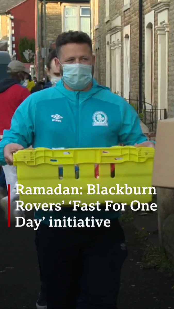 .@Rovers have brought together 12 families from the same Blackburn street, to fast together for Ramadan. @bbcasiannetwork has covered the story, and we support Blackburn Rovers now. https://t.co/A0DsuyGIgi