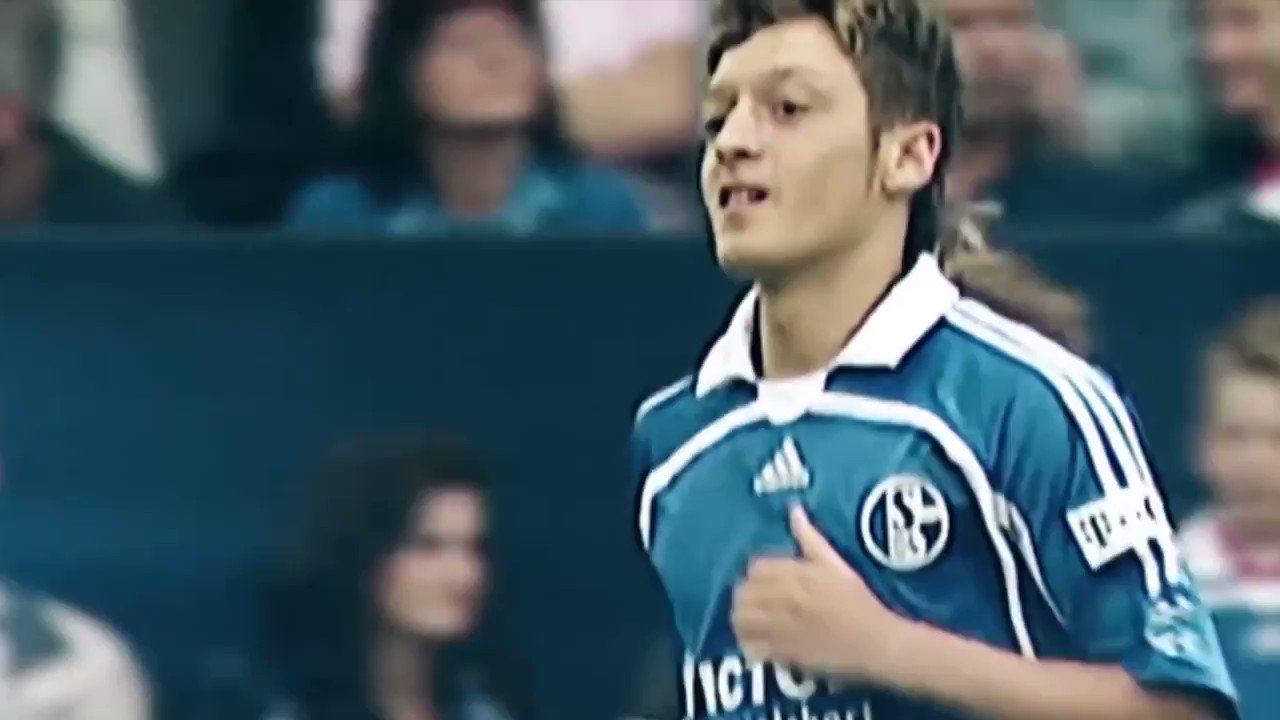 Happy Birthday Mesut Ozil 

Today he turns 34 today & it\s seem everyone forget how good he was in his prime 