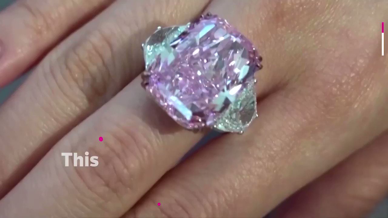 Meghan Markle's Engagement Ring Is Setting TrendsHelloGiggles