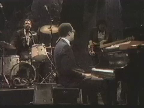 Happy 86th birthday to a musical great...

Ramsey Lewis. 