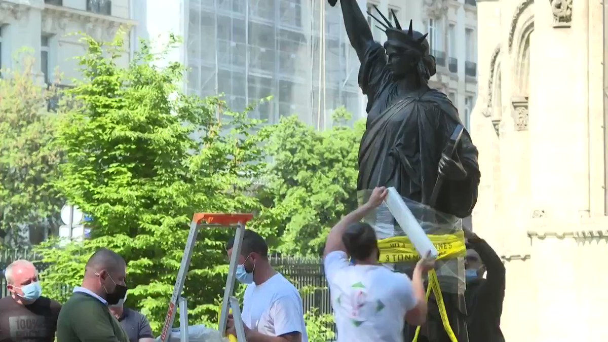 شاهد.. شحن تمثال الحرية "المصغر" من فرنسا إلى أمريكا البيان القارئ دائما