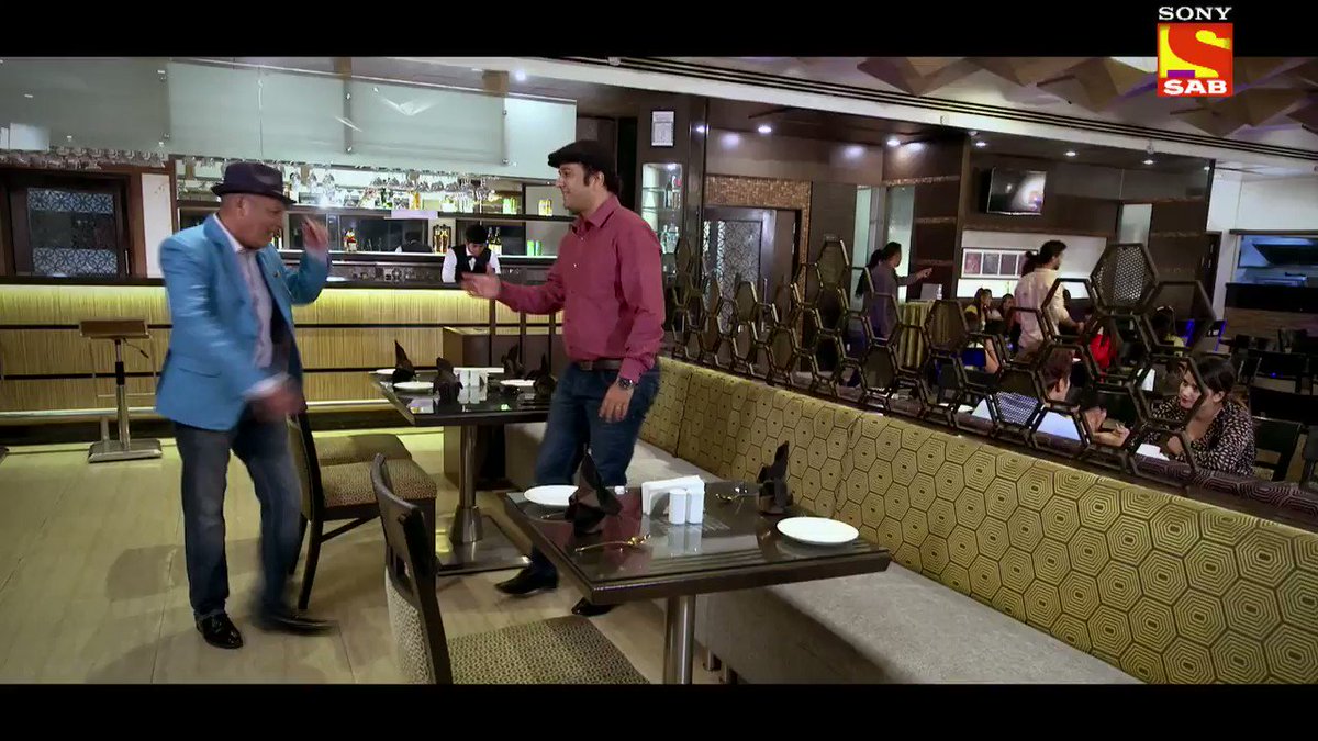 Resort mein ho gayi hai Chalu Pandey ki entry, kya bacha paayenge woh 3 1/2 minute mein sabki jaan?
Dekhiye #TaarakMehtaKaOoltahChashmah, Mon-Fri raat 8:30 baje, sirf Sony SAB par. https://t.co/1BiUfwhC1S