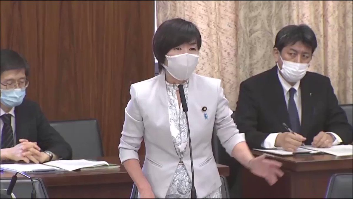 【北にワクチン提供しろ】立憲民主党・森ゆうこ「ワクチン余ってる北朝鮮に提供する」
茂木敏充外務大臣「北朝鮮は感染者出てない、ワクチン欲しいと国際社会に示してない」
森「そんな評論家みたいな答弁求めてない。ワクチンを提供しますってメッセージ出せばいいじゃないか」
この人何言ってんの? https://t.co/1oBbdByYnU