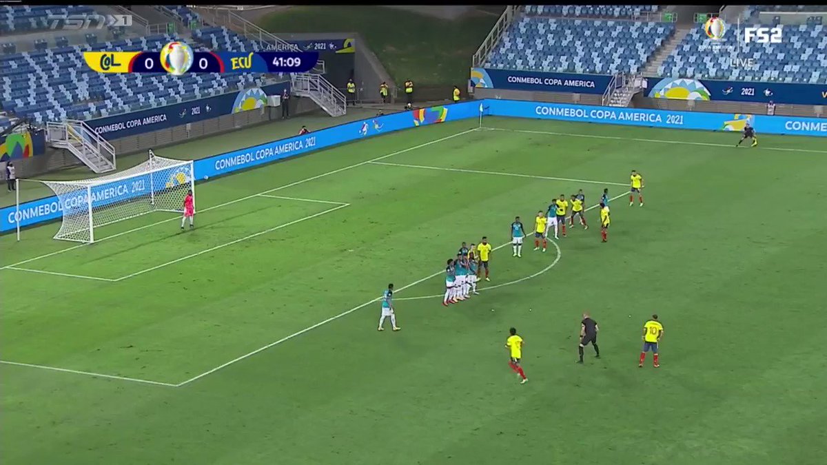 RT @TSN_Sports: A creative set-piece goal gives Colombia a 1-0 lead over Ecuador at Copa America. https://t.co/oU3r2wQnEC