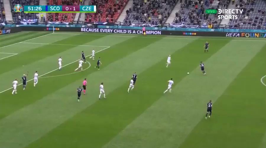 Señoras y señores, con ustedes uno de los mejores goles del año!
G O L A Z O.
https://t.co/6FmR2HCngi
