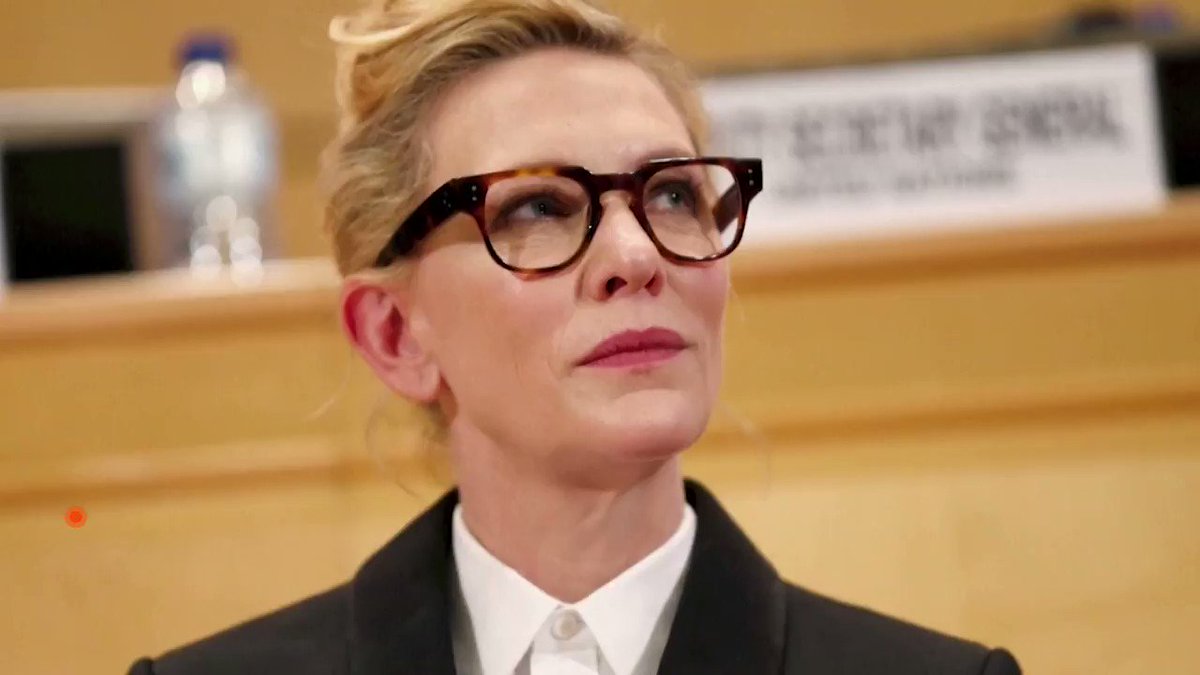 As the world grapples with unpredictability, this year's #WorldRefugeeDay offers a chance to reflect on the uncertainty faced by refugees, actor Cate Blanchett, a goodwill ambassador for the U.N. refugee agency, told Reuters https://t.co/CJUd2rS9Hm https://t.co/CI4AiGaQzp