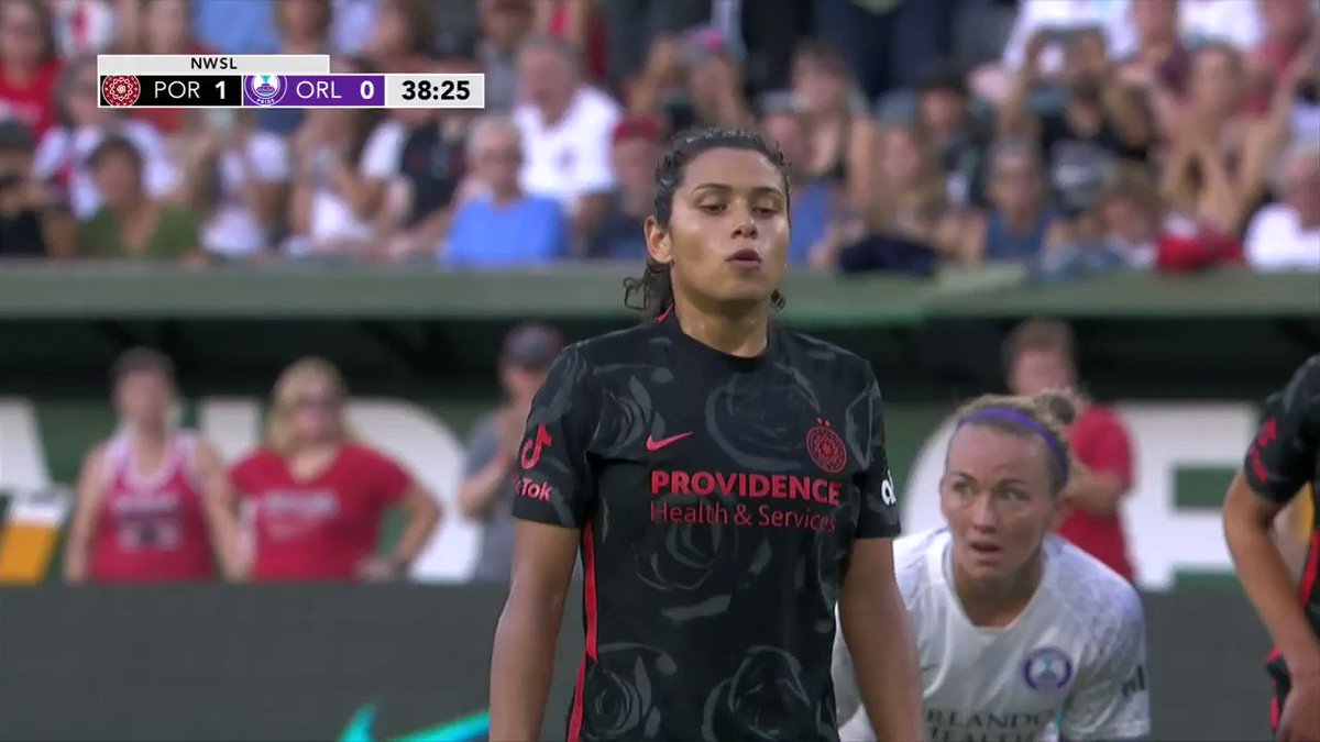 I mean, are we surprised at this point with @Ashlyn_Harris? 🤷‍♀️

#PORvORL |  | #NWSL21