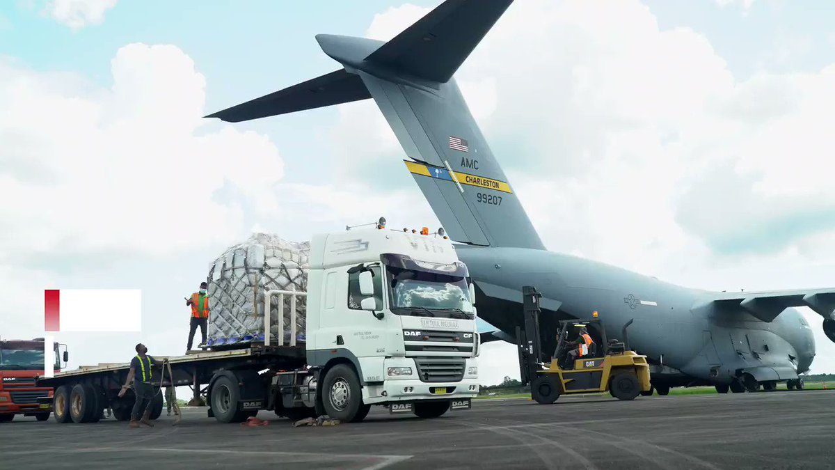 .@Southcom donated a portable field hospital to aid the ๐ธ๐ท Suriname Ministry of Health in the fight against #COVID-19. https://t.co/9nuV3F7FT6
