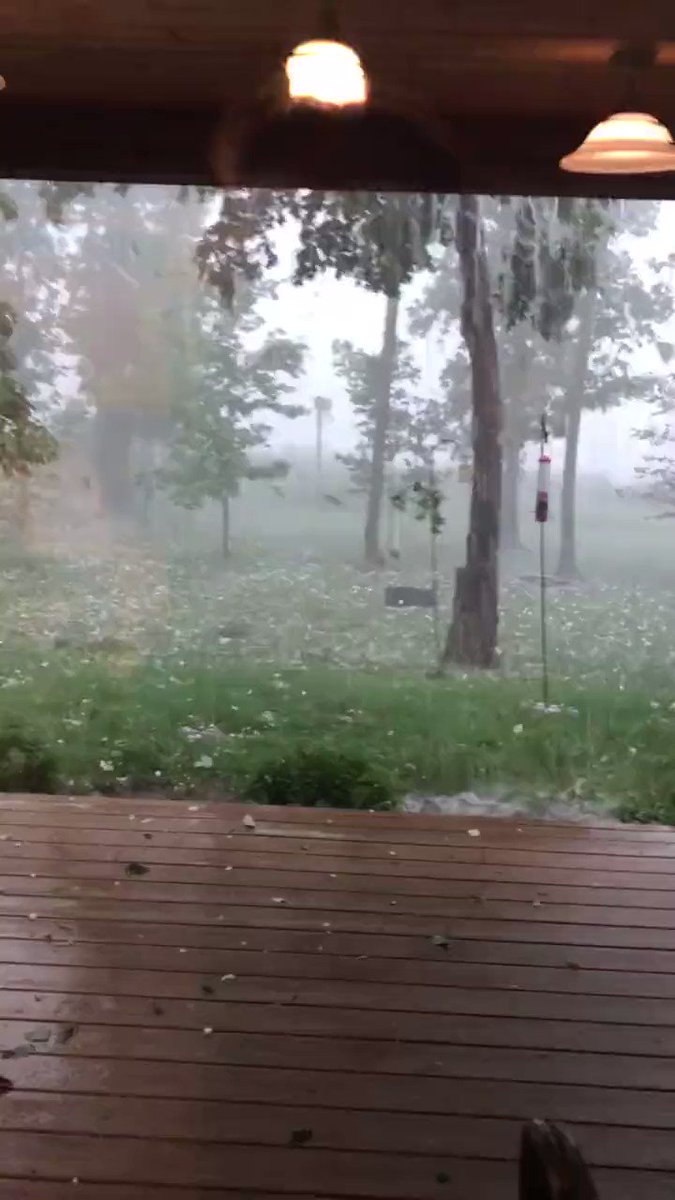 Crazy weather on Monday near Bemidji, Minnesota! 
Take a look at the hail that fell across the area! 

Permission: @buckswintnite
@WeatherBug - Download the app today! https://t.co/y90j2BXifO