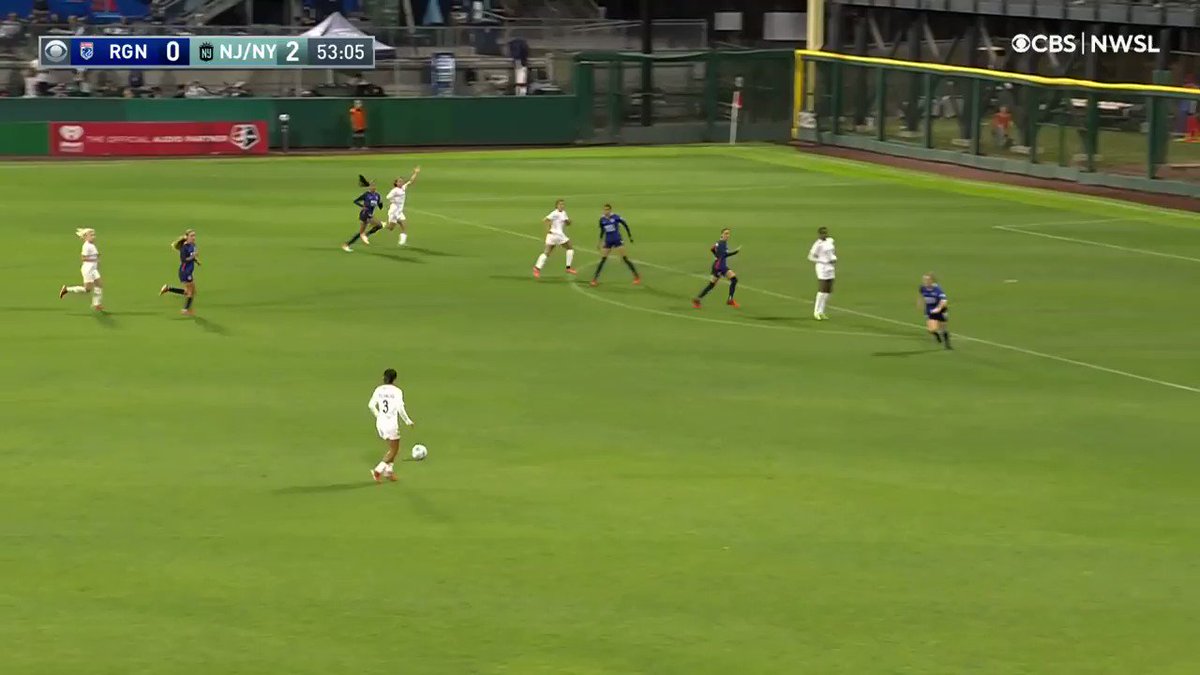 .@BouhaddiSarah keeping @OLReign in this 😱

#RGNvNJNY |  | #NWSL21