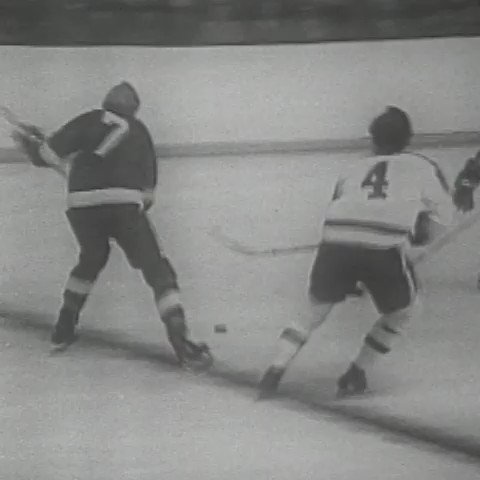 Happy birthday to the one and only Darryl Sittler!

Let\s throw it back to the first of his 484 goals. 
