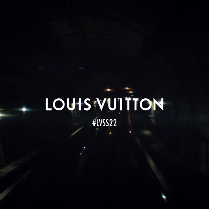 Louis Vuitton on X: #LVSS22 Operatic melodies. @TWNGhesquiere