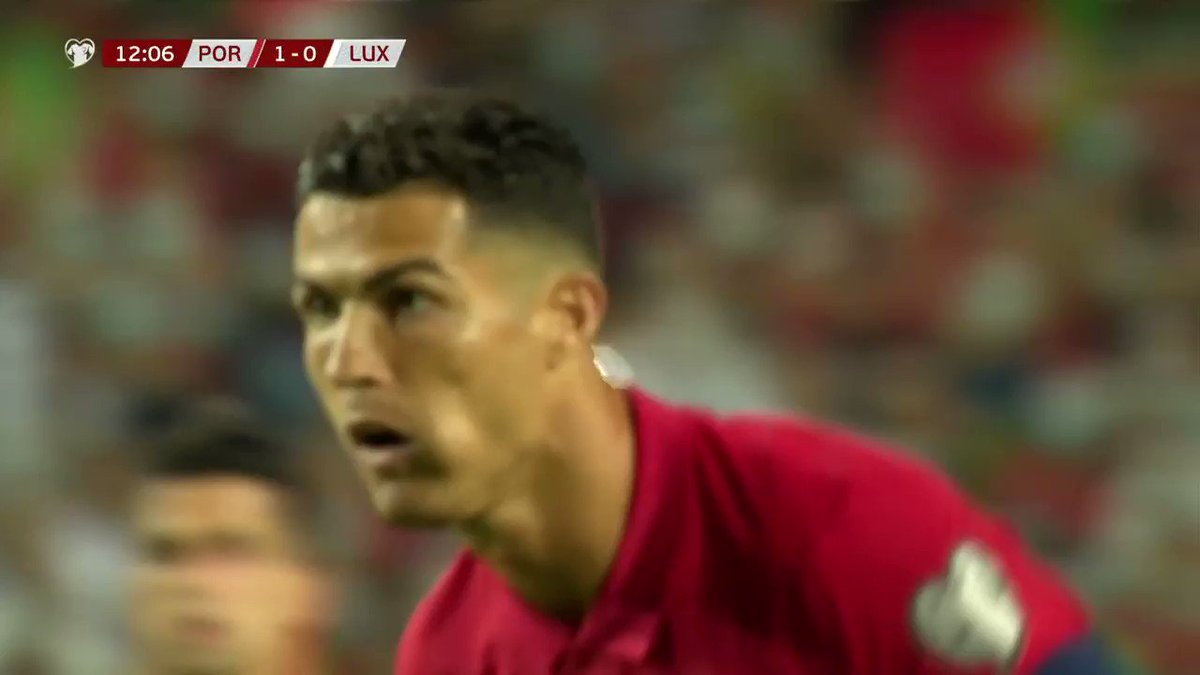 Ronaldo DOUBLE over Luxembourg!

Two pens!