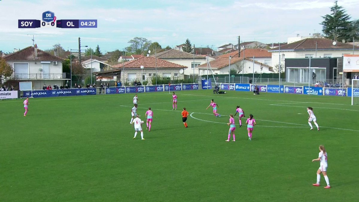 A.S.J Soyaux Chte v Olympique Lyonnais Highlights 