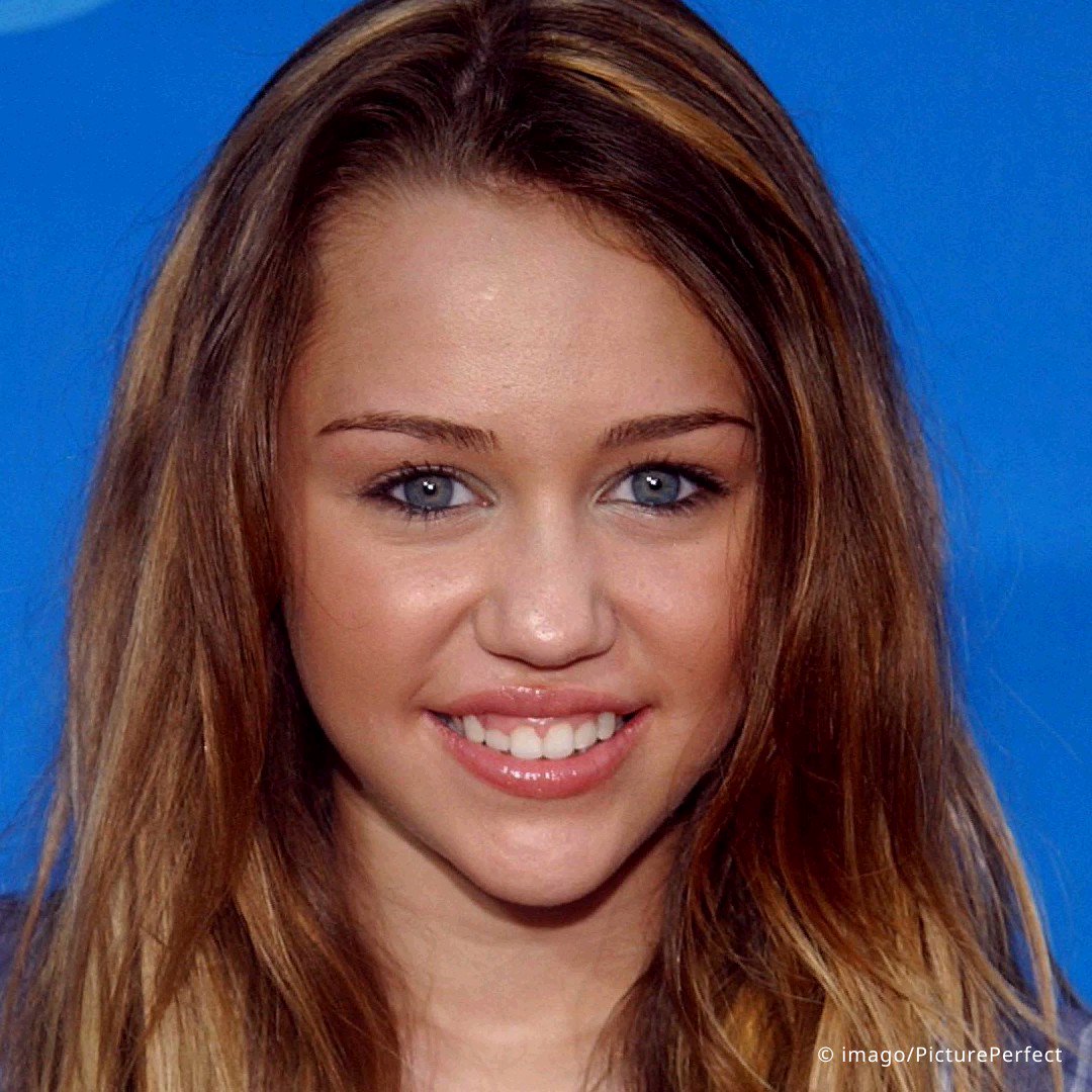 DW Culture On Twitter Happy 30th Birthday MileyCyrus First Teen dw-culture-on-twitter-happy-30th-birthday-mileycyrus-first-teen