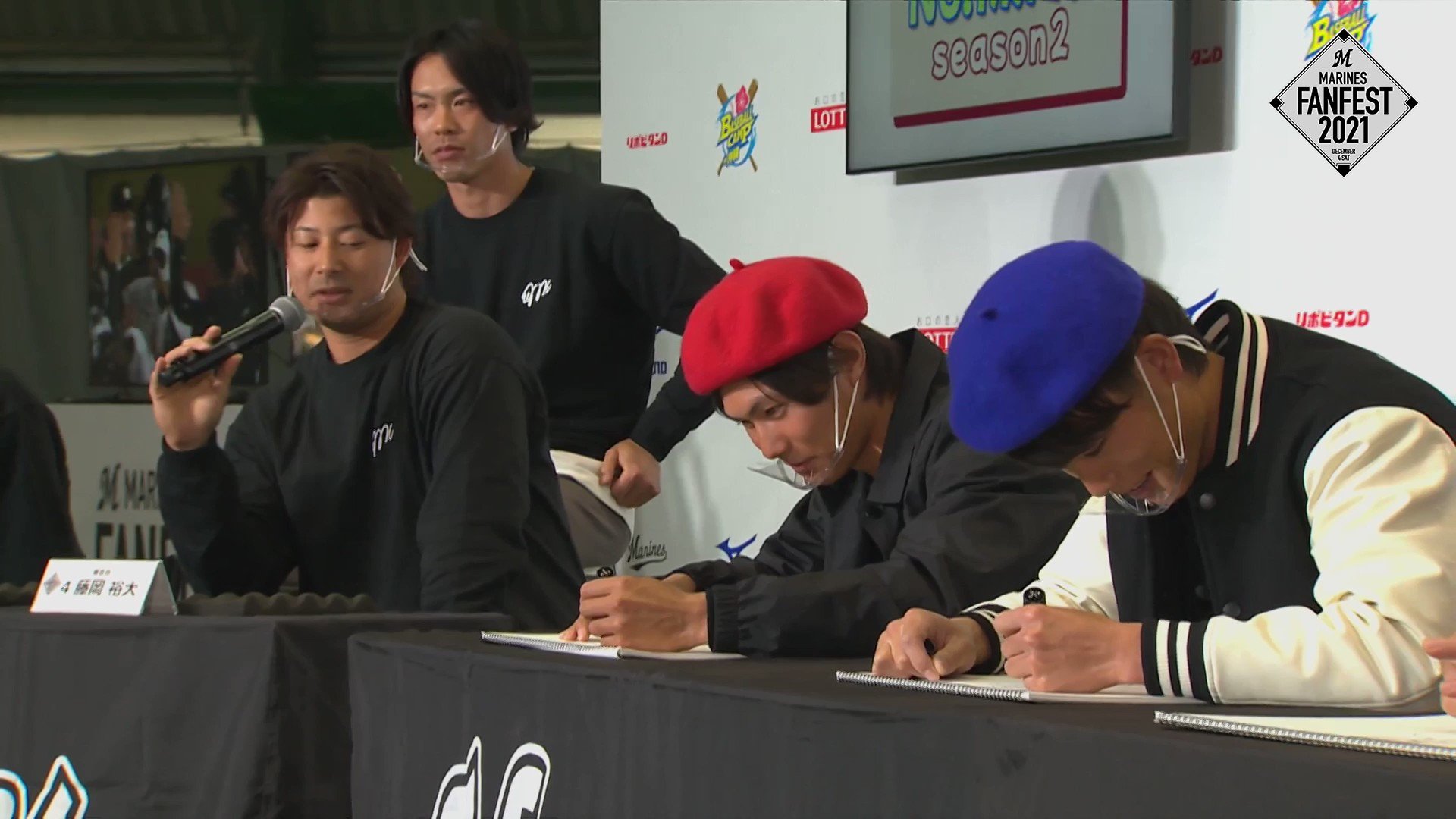ロッテマリーンズ　ボブルヘッド人形　佐々木朗希 2体　藤原恭大　和田 康士朗 ロッテマリーンズ ボブルヘッド人形 佐々木朗希 2体 藤原恭大