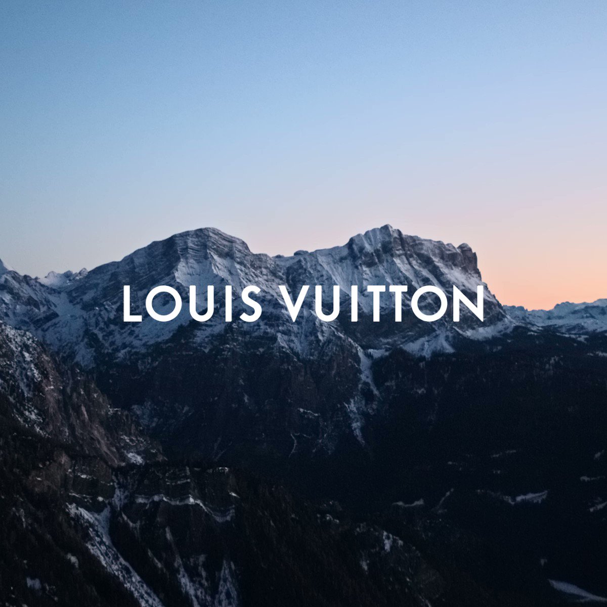 Louis Vuitton on X: #EileenGu and the Twist. The freeski champion