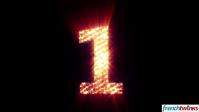 HAPPY NEW YEAR  ?????????? https://t.co/XvFRDSEn8G