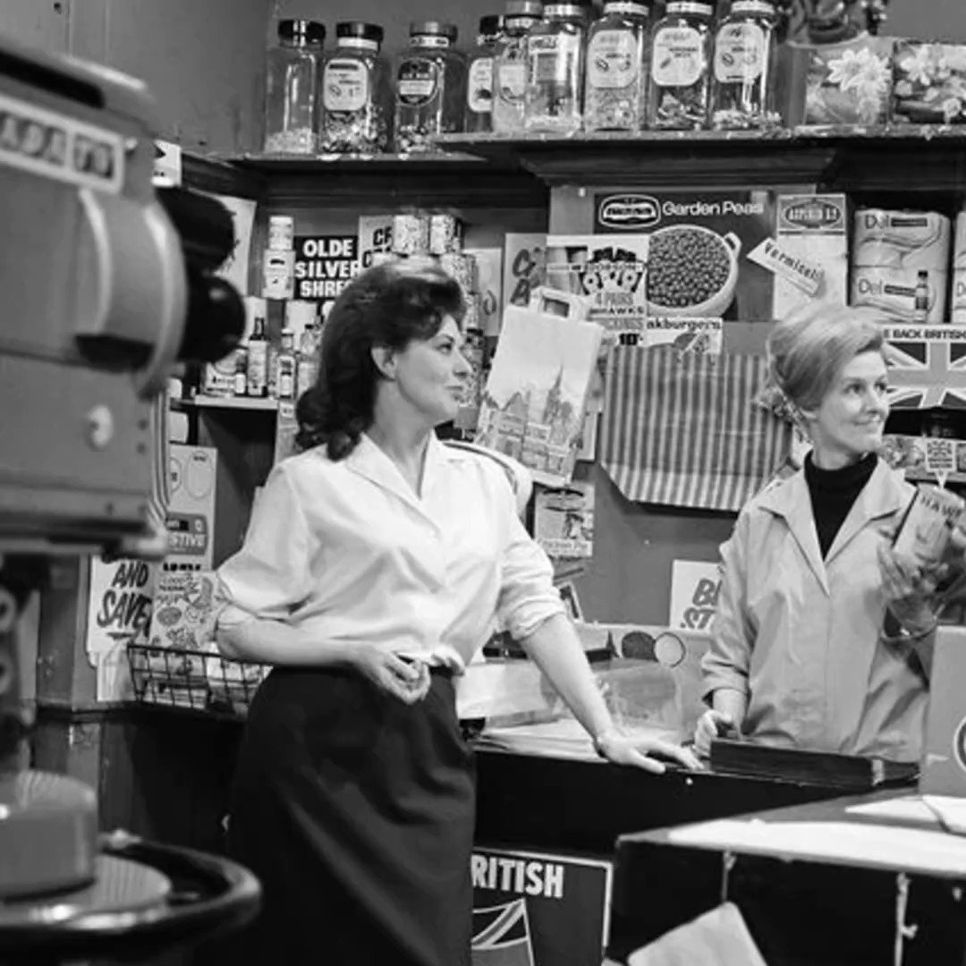 Behind The Scenes Of The Coronation Street Set In The 60s 70s And 80s behind-the-scenes-of-the-coronation-street-set-in-the-60s-70s-and-80s