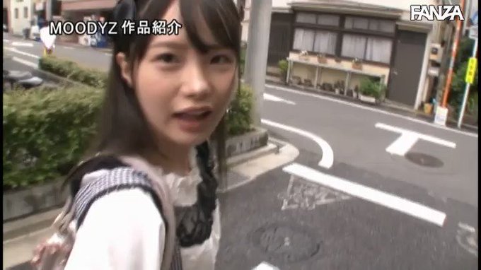 かわいい彼女とのデートからして最高♥

そしてエロい✨✨
見た人も納得のカワイさとエロさを兼ね備えたひよこ女子はわがままもメチャクチャカワイイです💕 https://t.co/nLTy9pZ4rR