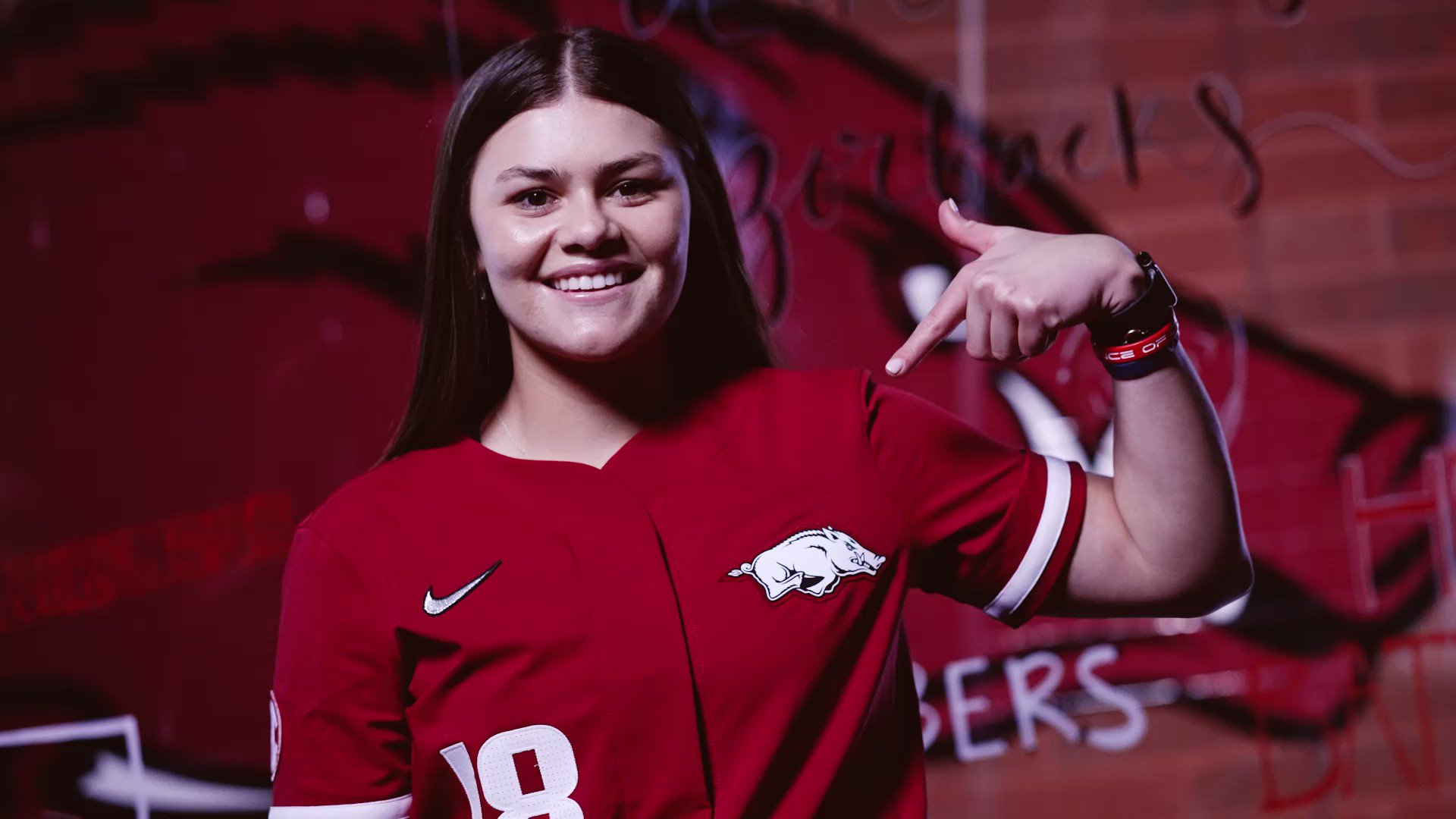 christinalong00/Arkansas softball / Twitter