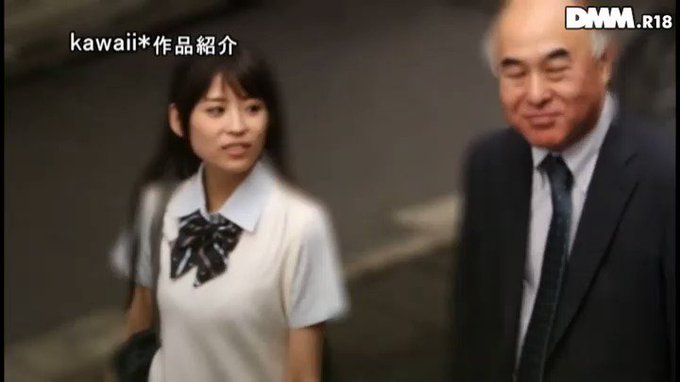 オジサン達を手玉にとりいろんな遊ぶをしてる制服が似合う女子です♥

キモイとか思っていても結局上手なオジテクに激しくイッてしまう…
まだまだ経験の浅い思春期女子なんです✨ https://t.co/VvNobd6tGM