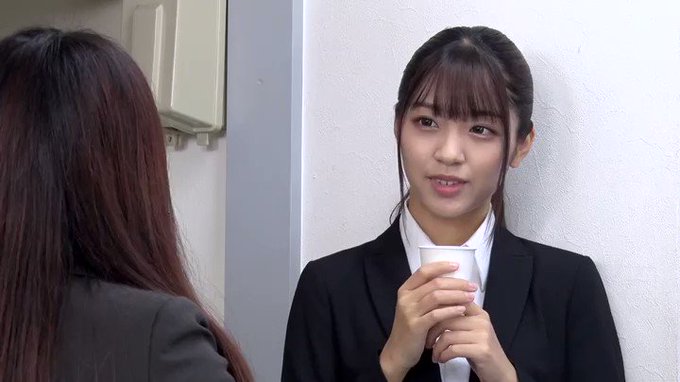 一滴も残さず精子を飲み干す美人部下

ひたすら羨ましい…
https://t.co/6ylt1BrD3I
