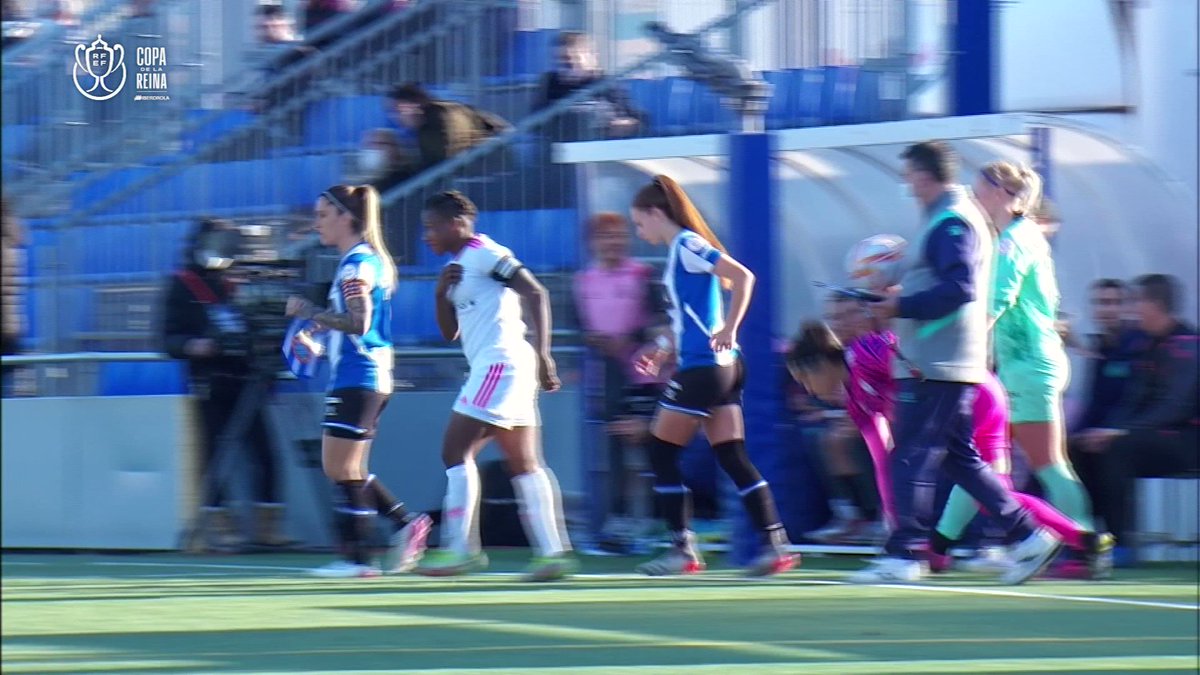  @vicalbuquerq lleva al conjunto madrileño a cuartos de final 

🆚 @RCDEFemeni false 1-2 false @MadridCFF 

⚽ 1-0 false Szymanowski false (49’)
⚽ 1-1 false Geyse false (51’)
⚽ 1-2 false V.Albuquerque false (90’)

#CopaDeLaReina