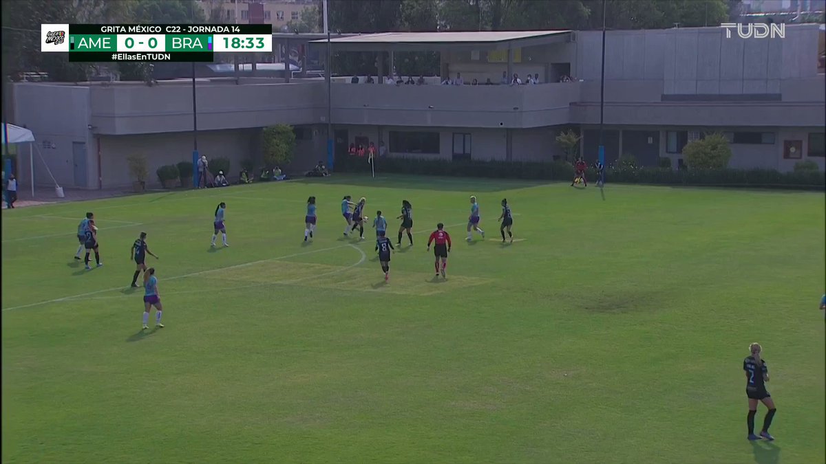 📹#NoTeLoPierdas 

¡¡¡G⚽⚽⚽L!!! Scarlett Camberos y su calidad se hicieron presentes en los primeros minutos corridos del encuentro y anotó el primer tanto para las ‘águilas’.🦅

#EnEquipoPorLaInclusión | #GritaXLaInclusión