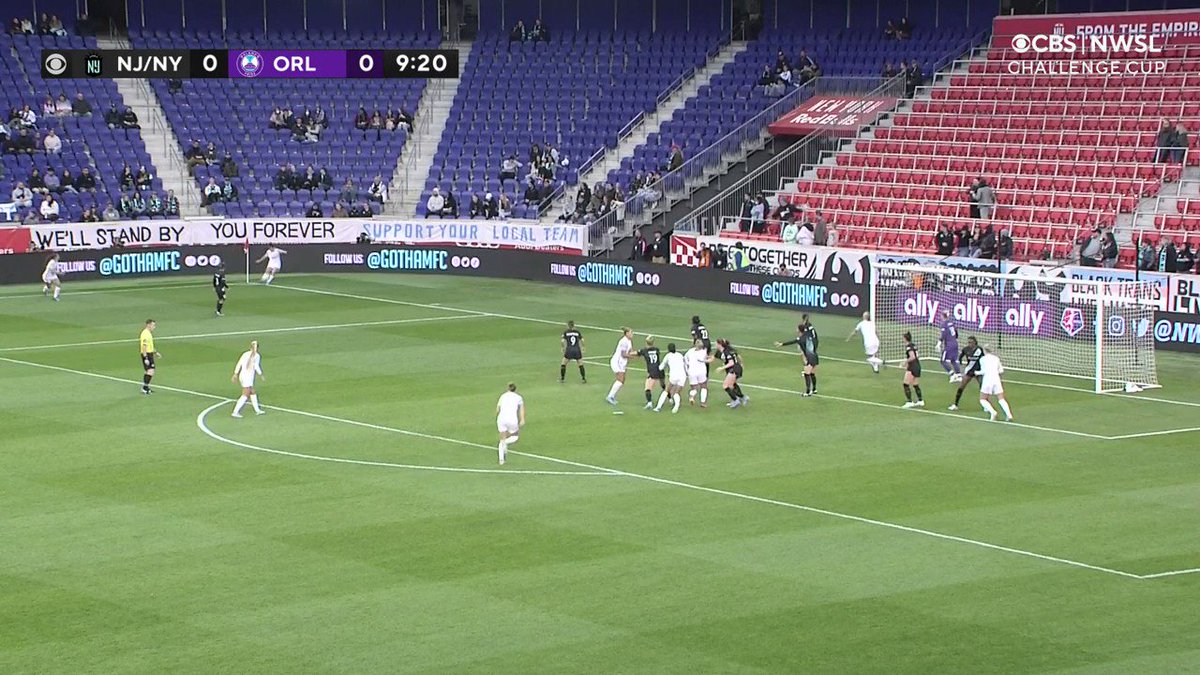 Rising 🆙 on the corner for the early lead! 

@orlpride | #PrideOfOrlando