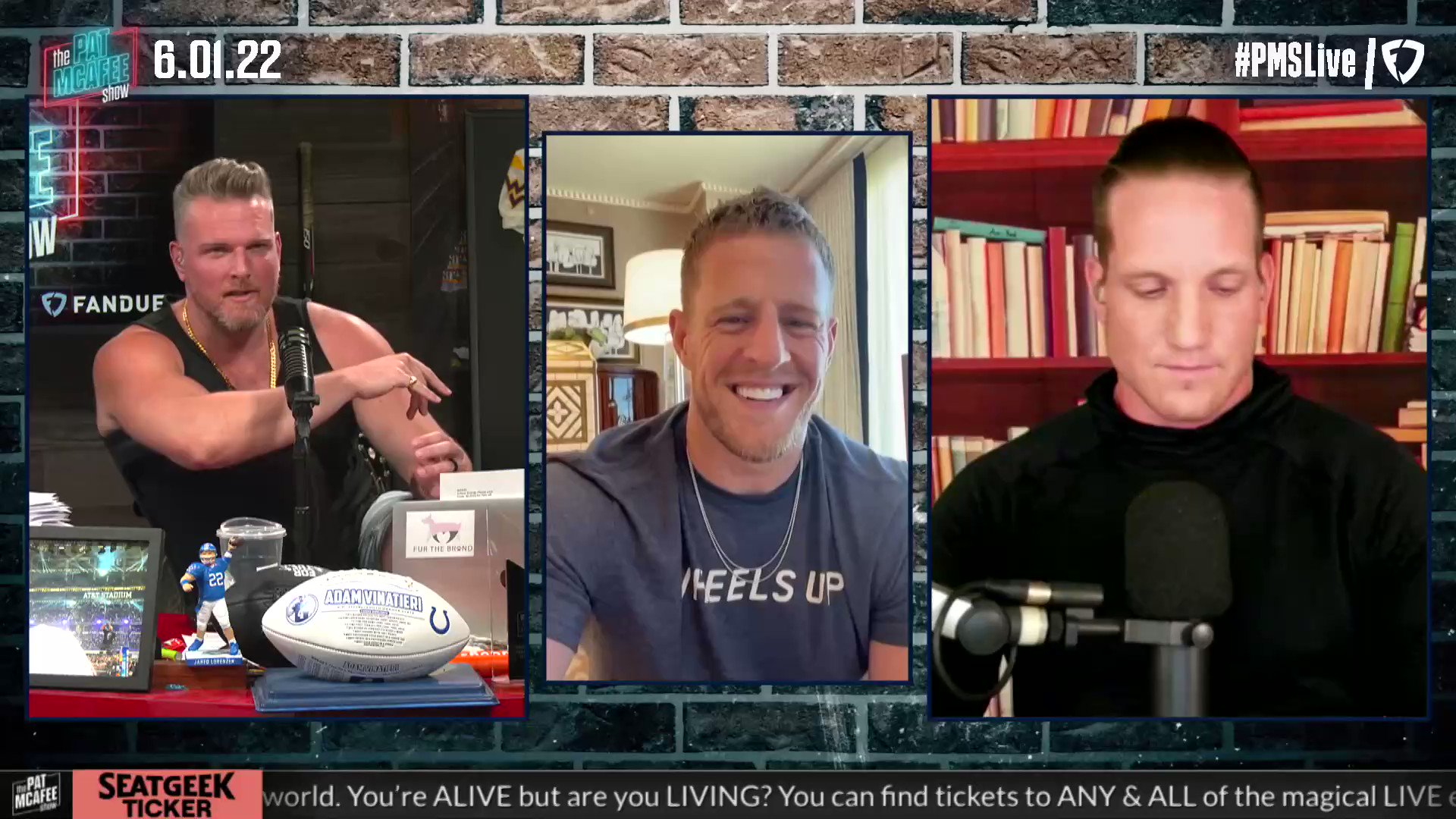 Pat McAfee on Twitter: "ARE YOU HOLDING AHT @JJWatt ๐๐ #PMSLIVE https ...